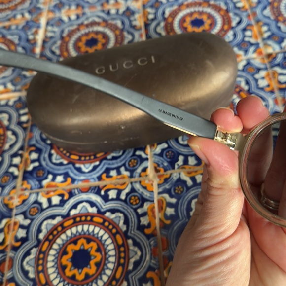 Gucci Aviator Style Sunglasses - Picture 4 of 11